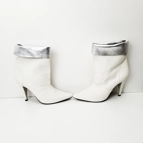 SOLD - Picture 4 of 16